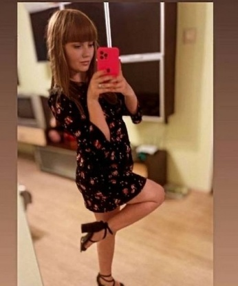 🌸✨ Живу в Москве и готова предложить тебе незабываемое время в моей компании. 💋 Мои услуги включают все, что ты желаешь - я открыта для экспериментов и готова выполнить все твои фантазии. 🌟🔥 Мои многочисленные отзывы говорят сами за себя - мои клиенты остаются довольными и возвращаются ко мне снова и снова. 💕🔝 В моем арсенале есть также прекрасные фото, чтобы ты смог полюбоваться ими и убедиться, что я та самая, кого ищешь. 📸💃 Не упускай возможность встретиться со мной - я жду тебя в Москве, чтобы создать вместе незабываемые воспоминания. ✨🌇 Екатерина